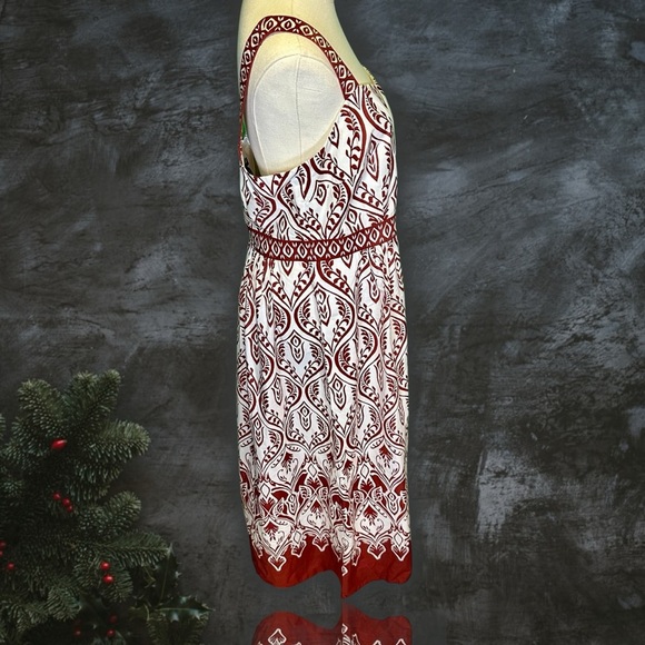 NWT Talbots Modern Poplin Fit & Flare Dress in White/Sangria Bohemian Medallion - Picture 14 of 16